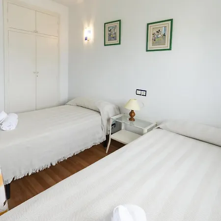 Les Gavines Apartment *